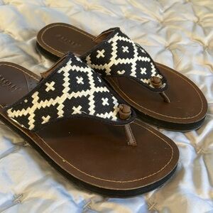 Acorn leather flip-flops with arch support